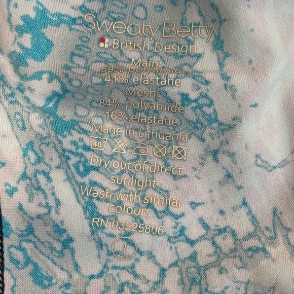 Women’s SWEATY BETTY Navy/Multi skort- size large - Picture 7 of 7